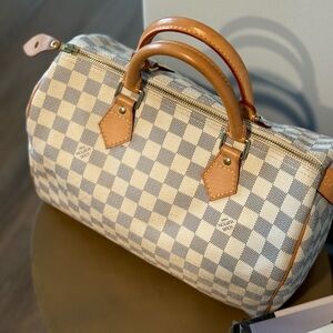 Authentic Louis Vuitton Speedy 30 Damier Azur with Dust Bag.